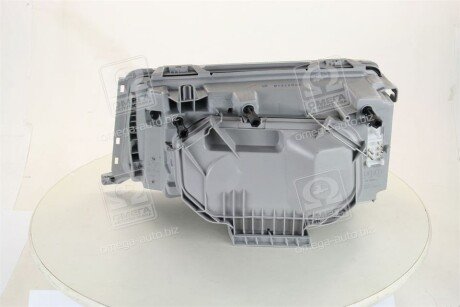 Передняя фара tyc 203767052B