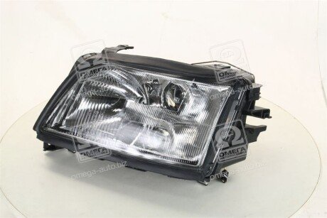 Передняя фара tyc 205004082B на Ауди А6 с4