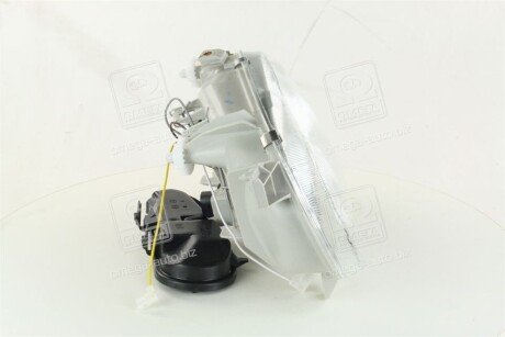 Передняя фара tyc 205018082B