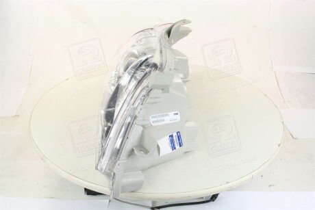 Передня фара tyc 206757011N