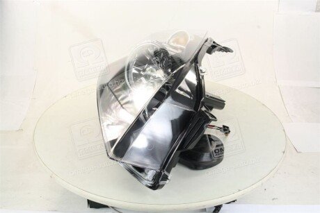 Передняя фара tyc 20A389052B