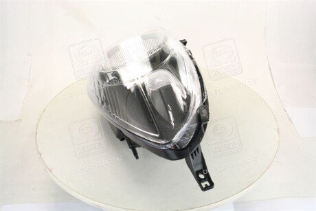 Передняя фара tyc 20B040052B