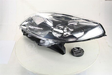 Передняя фара tyc 20B794062B на Дачия Сандеро