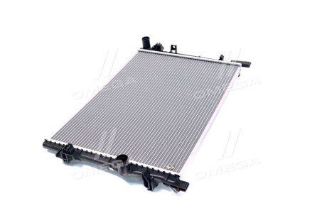 Радиатор охлаждения двигателя tyc 68038238AA