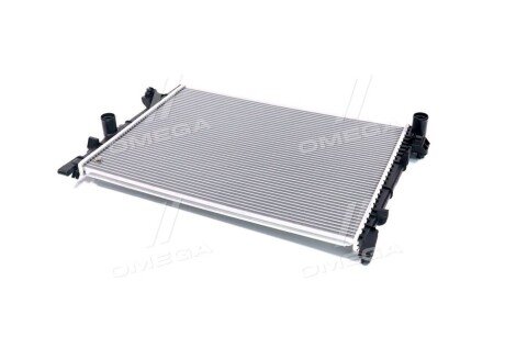 Радиатор охлаждения двигателя tyc 68038238AA