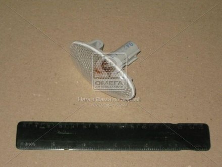 Указ. пов. на крыле лев.=пра. бел. SUZUKI SWIFT 05- tyc 18A303002B