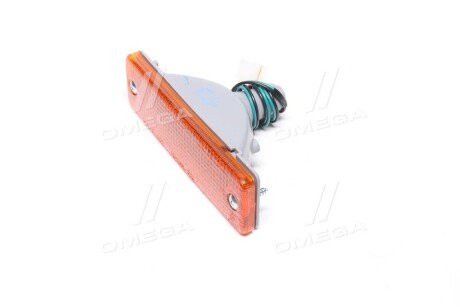 Указ. пов. в бамп. лев.=прав. MAZDA 323 85-89 tyc 121243B06B