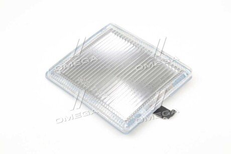 Заглушка-отражатель в бамп. прав. VW PASSAT B4 tyc 125077012B