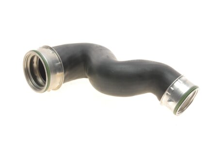 Патрубок интеркулера (турбины) ucel 65180 на Фольксваген Пассат б5