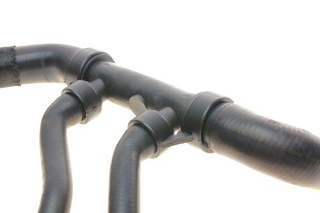 Патрубок радіатора ucel 16031