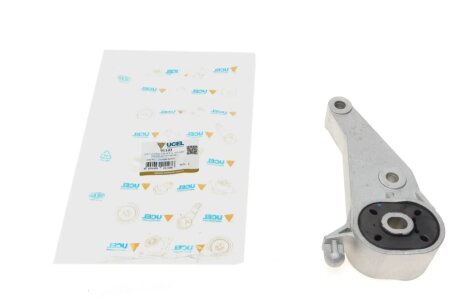 Подушка (опора) двигуна ucel 91143 на Опель Зафира б