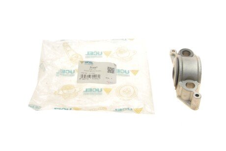 Сайлентблок переднього важеля ucel 31447