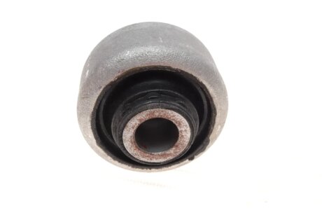 Сайлентблок переднього важеля ucel 41725