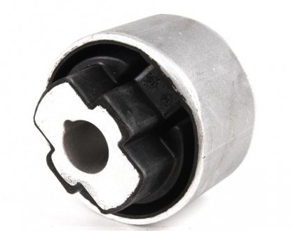 Сайлентблок переднього важеля ucel 31221