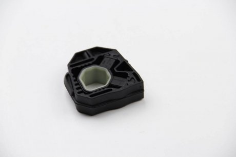 Кронштейн радиатора vag 1K0121367M