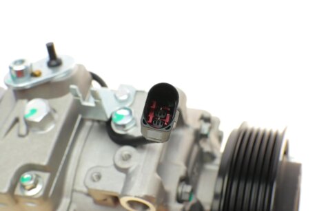 Компрессор кондиционера valeo phc 559416