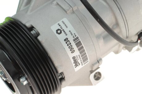 Компресор кондиціонера valeo phc 690238