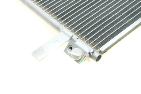 Конденсатор (радіатор) кондиціонера valeo phc 822550