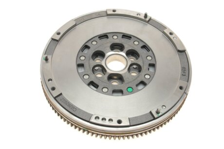 Двухмассовый (демпферный) маховик valeo phc 836037