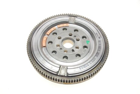 Двухмассовый (демпферный) маховик valeo phc 836037