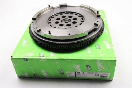 Двухмассовый (демпферный) маховик valeo phc 836169