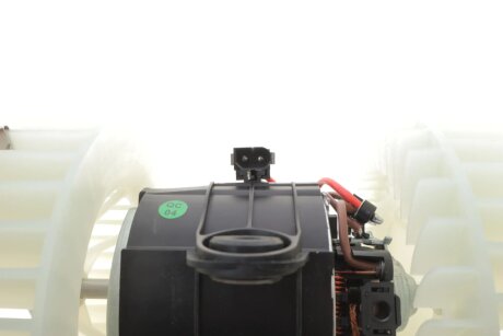 Моторчик (вентилятор) печки valeo phc 884535