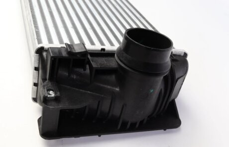 Радиатор интеркулера valeo phc 818341