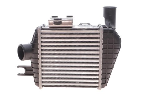 Радиатор интеркулера valeo phc 818349