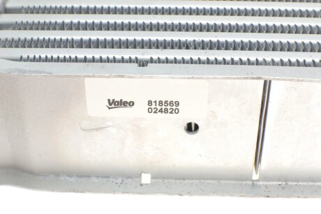 Радиатор интеркулера valeo phc 818569