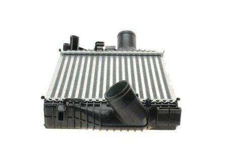 Радіатор інтеркулера valeo phc 818590