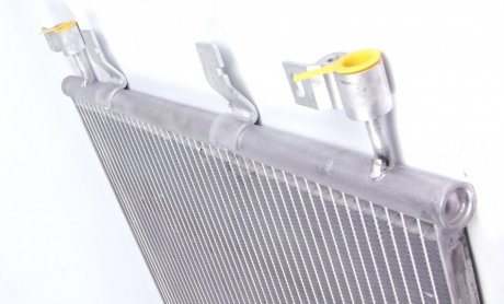 Радиатор кондиционера valeo phc 814389