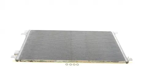 Радиатор кондиционера Valeo phc 817608
