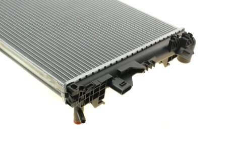 Радіатор охолодження двигуна valeo phc 701222