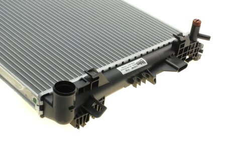 Радіатор охолодження двигуна valeo phc 701222