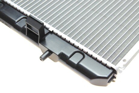 Радиатор охлаждения двигателя valeo phc 735205