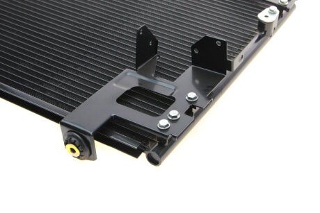 Радіатор кондиціонера TOYOTA AVENSIS/ COROLLA 20D4d/22D4d 05- van Wezel 53005394