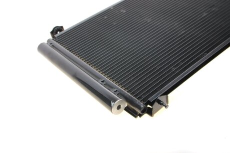 Радіатор кондиціонера TOYOTA AVENSIS/ COROLLA 20D4d/22D4d 05- van Wezel 53005394