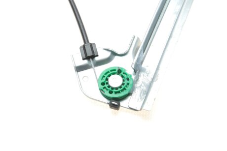 Механизм стеклоподъемника двери передней левой SKODA OCTAVIA van Wezel 7620261