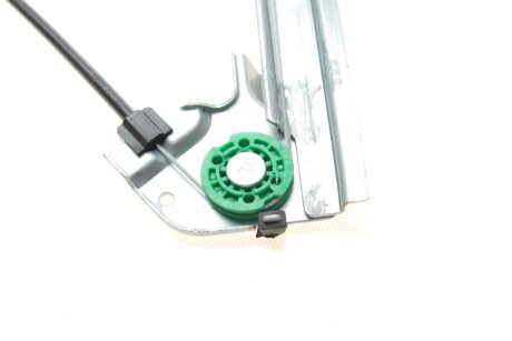 Механизм стеклоподъемника двери передней левой SKODA OCTAVIA van Wezel 7620261