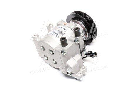 Kомпрессор кондиционера HYUNDAI MATRIX/KIA SPORTAGE II (KM) van Wezel 8200K161