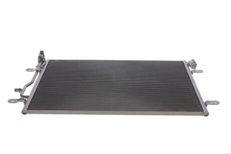 Конденсор кондиционера A4 00-02 ALL/A6 20/30 01- van Wezel 03005194