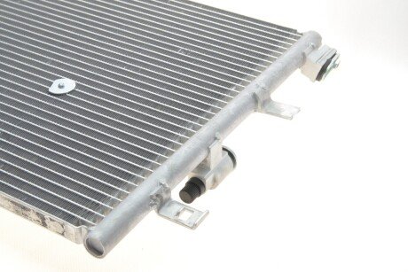 Конденсор кондиционера A4/A5/Q5 ALL 07- van Wezel 03005297