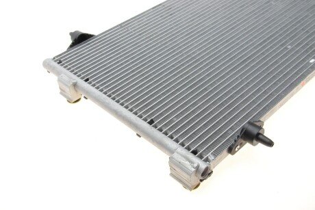 Конденсор кондиционера C4/C4 PICASSO/P307 04- van Wezel 09005231