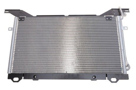 Конденсор кондиционера MB W210 E-CLASS MT/AT 95- van Wezel 30005222
