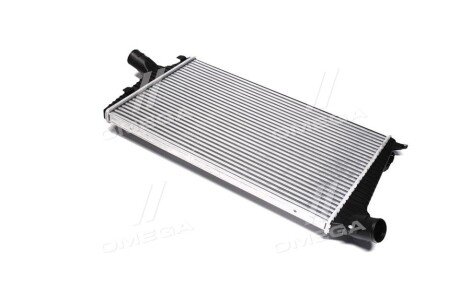 Радиатор интеркулера van Wezel 03004136