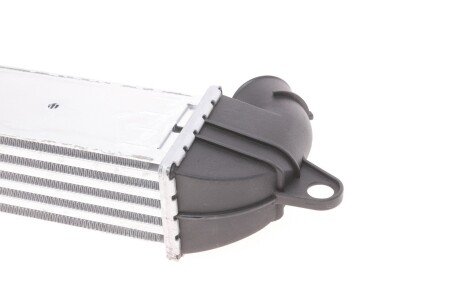 Радиатор интеркулера van Wezel 17004271