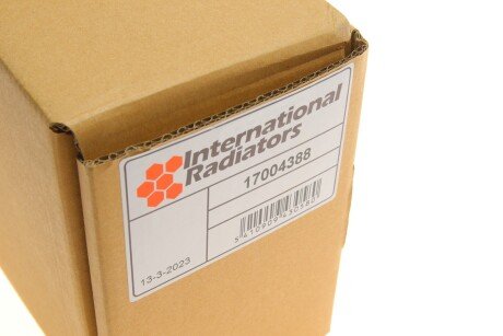 Радиатор интеркулера van Wezel 17004388