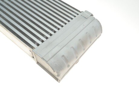 Радіатор інтеркулера van Wezel 18014726