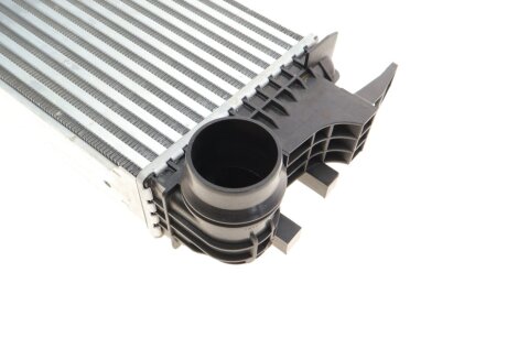 Радіатор інтеркулера van Wezel 30014700