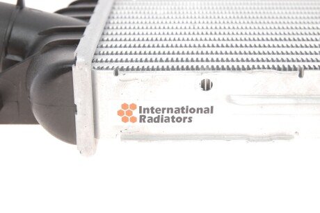 Радиатор интеркулера van Wezel 43004358